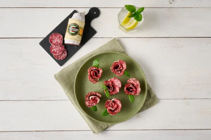 Rotolini di zucchine con Salamini Italiani alla Cacciatora DOP